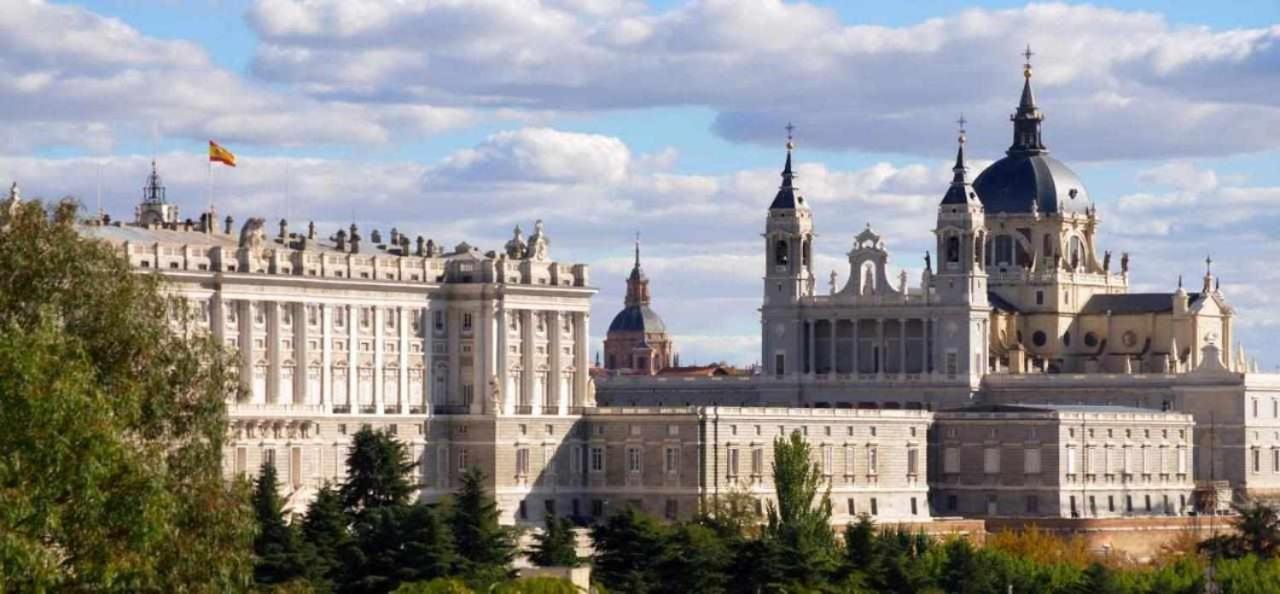 Апартаменты We Madrid Casa Arriaza Экстерьер фото